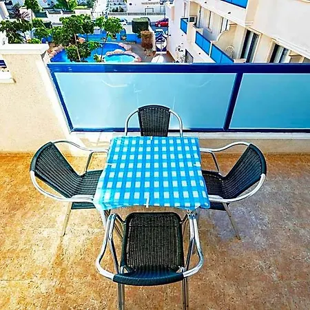 Eva Cabo Roig 4*
